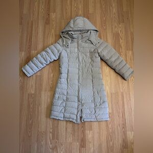 Garnet Hill Women's Light Gray Hooded Feather Down Winter Coat